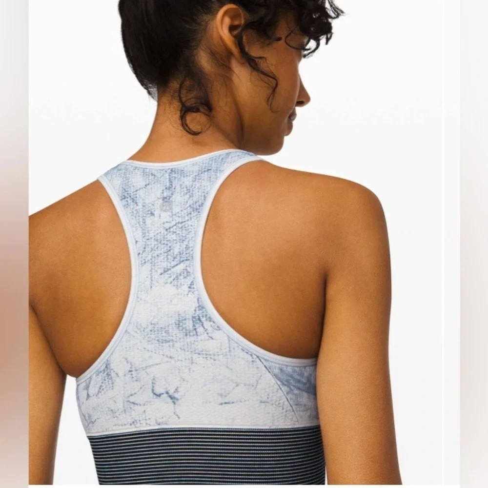 Womens Lululemon Ebb to Train Bra size 4